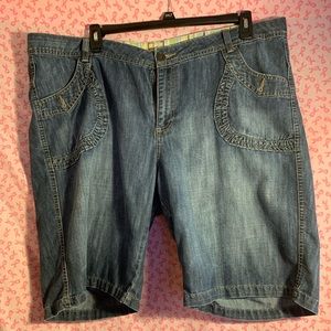 Rider Copper Bermuda style blue jean shorts 24w